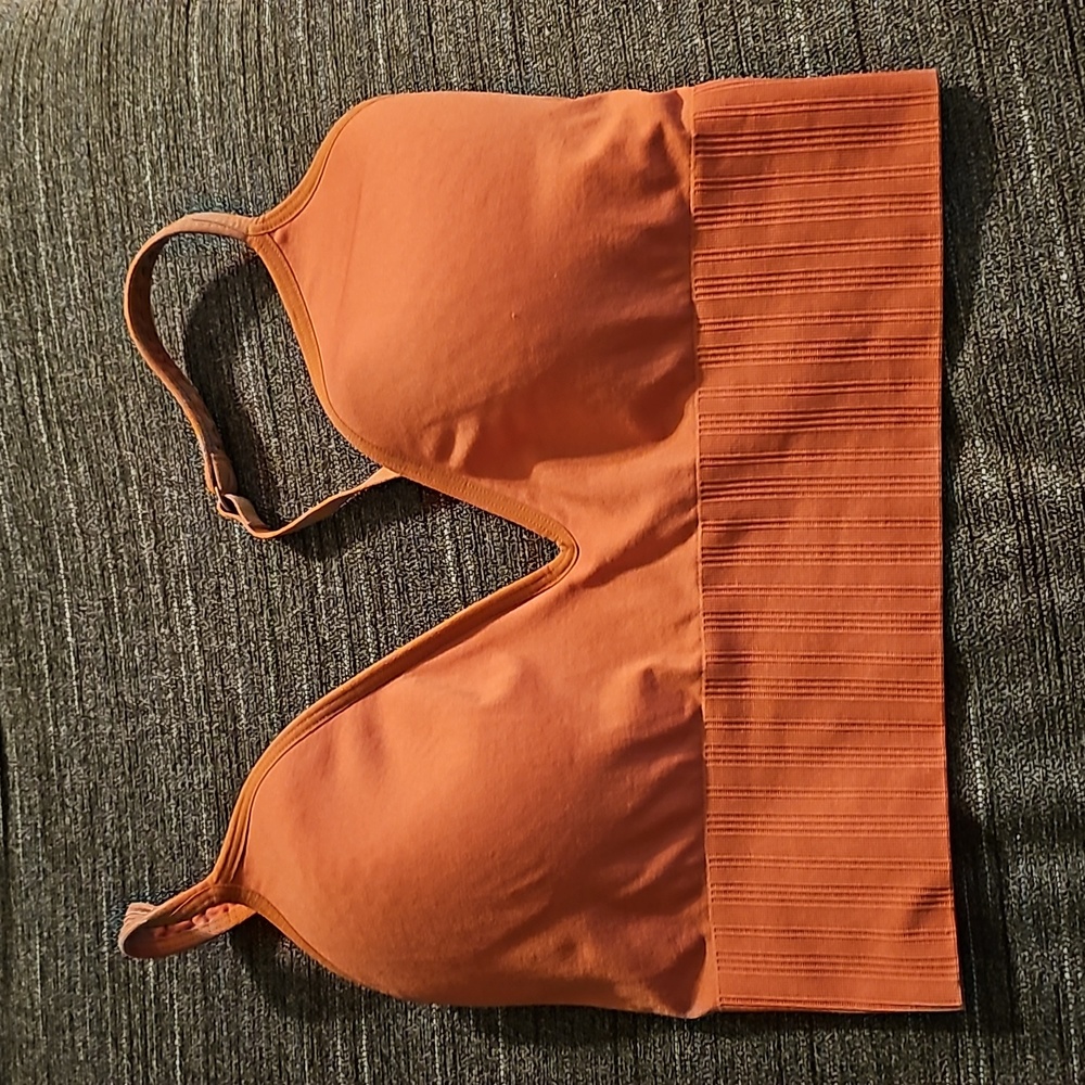 Athleta vneck long line sports bra
